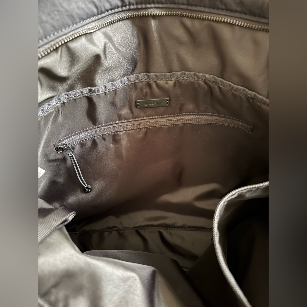 lululemon athletica On My Level Tote Large - Picture 15 of 17